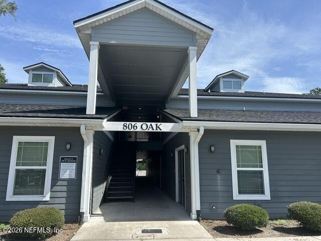 806 Oak Street - Photo 1