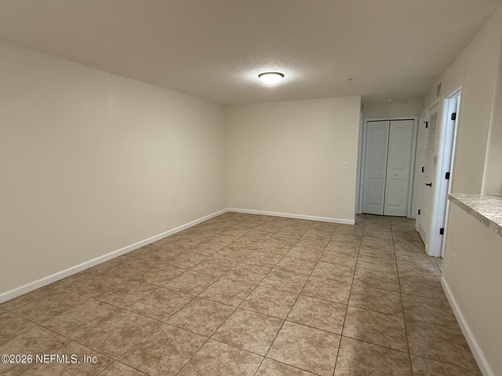 806 Oak Street - Photo 10