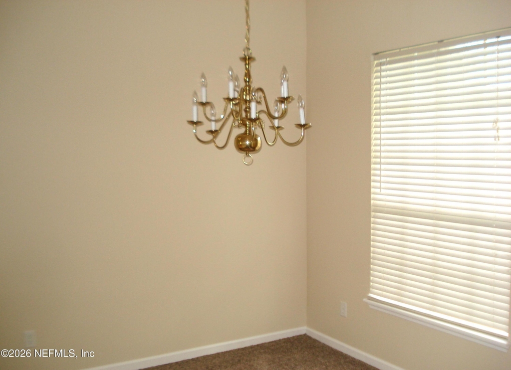 684 Sid Drive - Photo 6