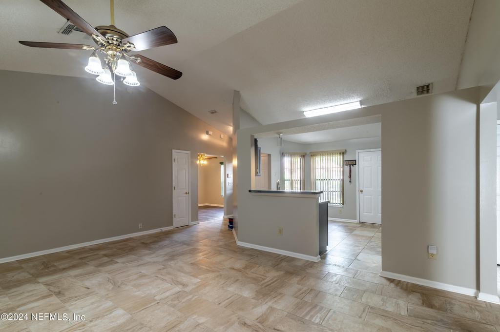 1736 Daytona Lane - Photo 6