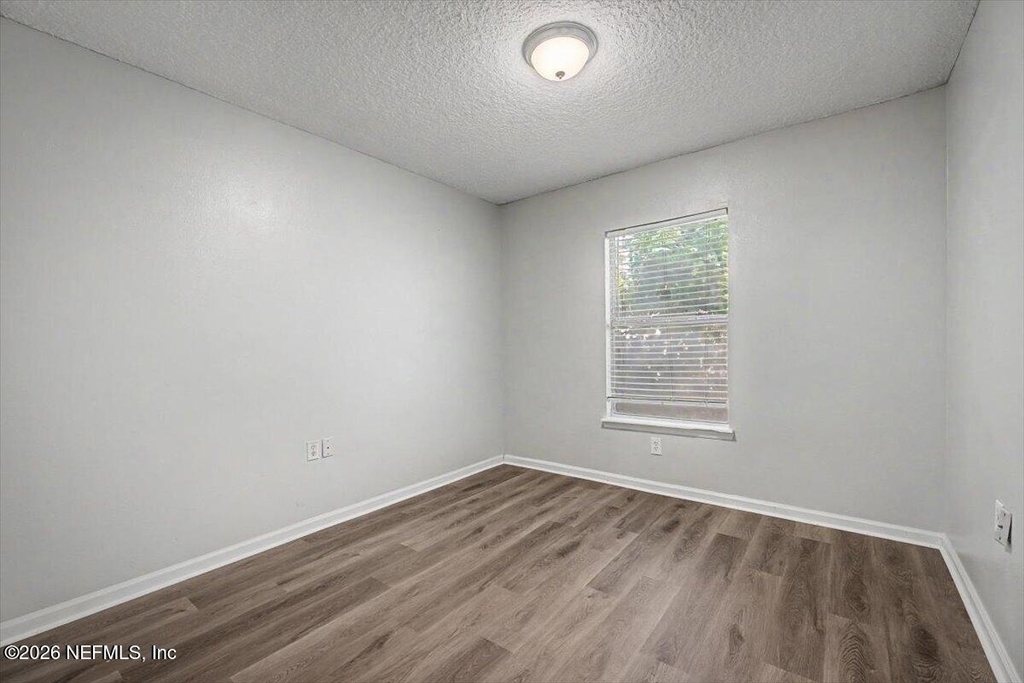3303 Broadway Avenue - Photo 12