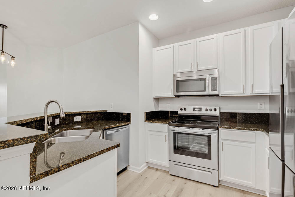 12301 Kernan Forest Boulevard - Photo 12