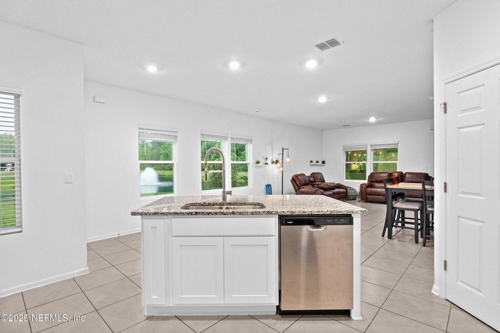 27 Coastline Way - Photo 7