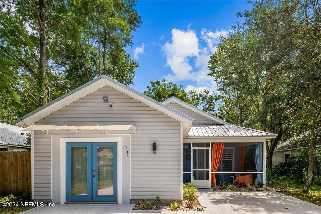 232 Nesmith Avenue - Photo 1