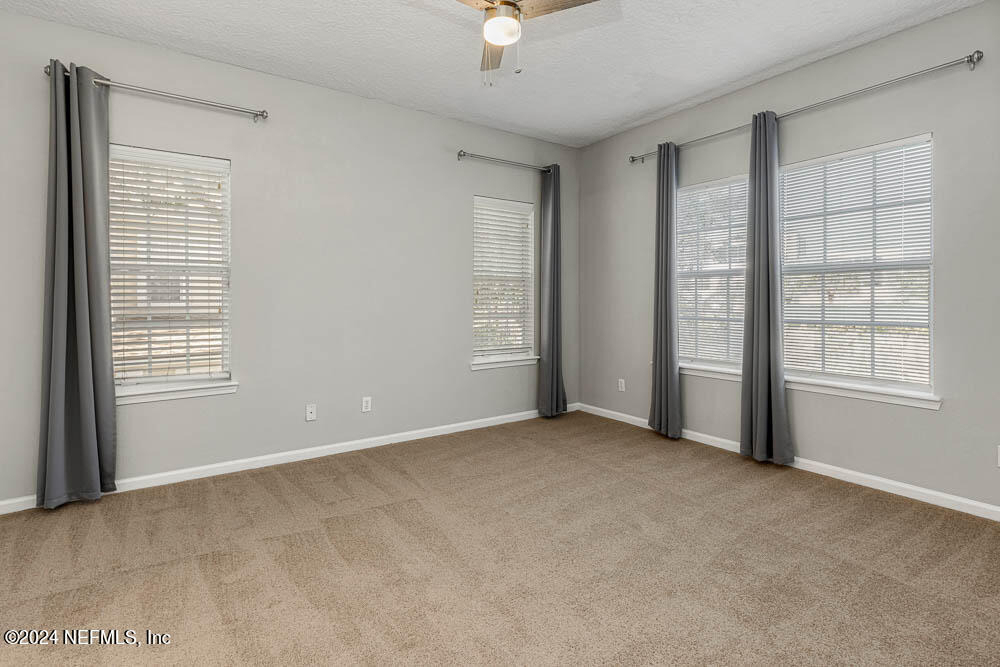 12423 Forest Lake Circle N - Photo 17