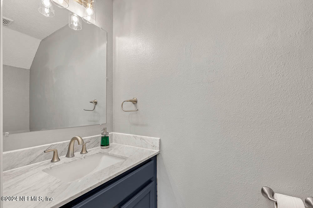12423 Forest Lake Circle N - Photo 22