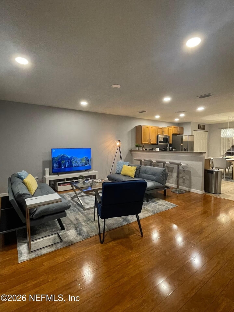 600 Francis Street - Photo 8
