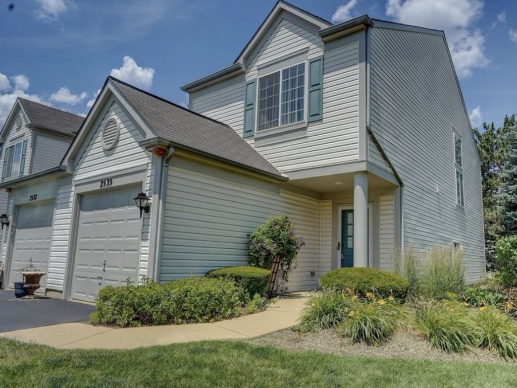 2535 Carrolwood Road - Photo 1