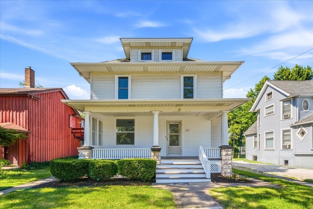 311 North Avenue - Photo 0