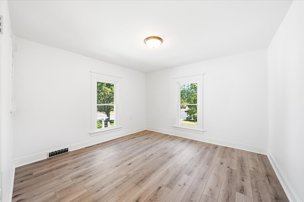 311 North Avenue - Photo 13