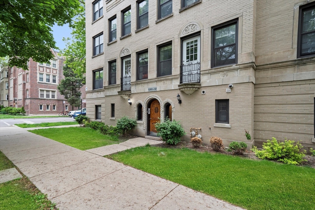 6300 N Rockwell Street - Photo 16