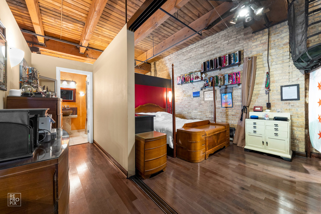 540 N Lake Shore Drive - Photo 8