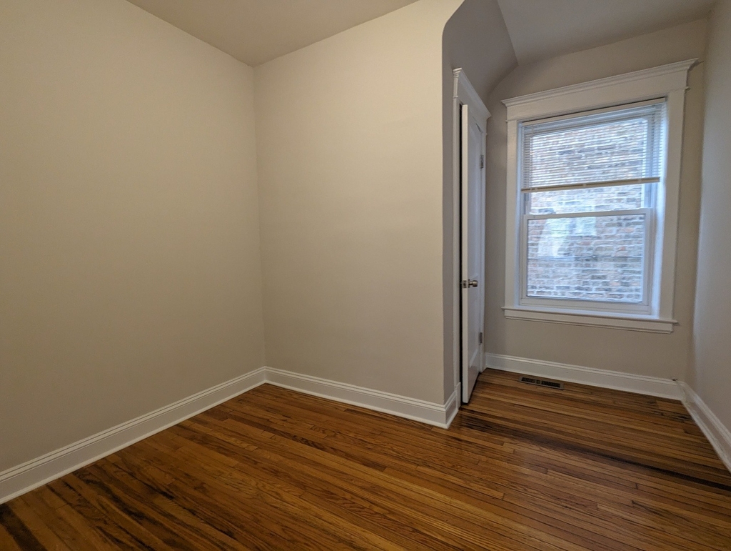 1524 N Kedzie Avenue - Photo 6