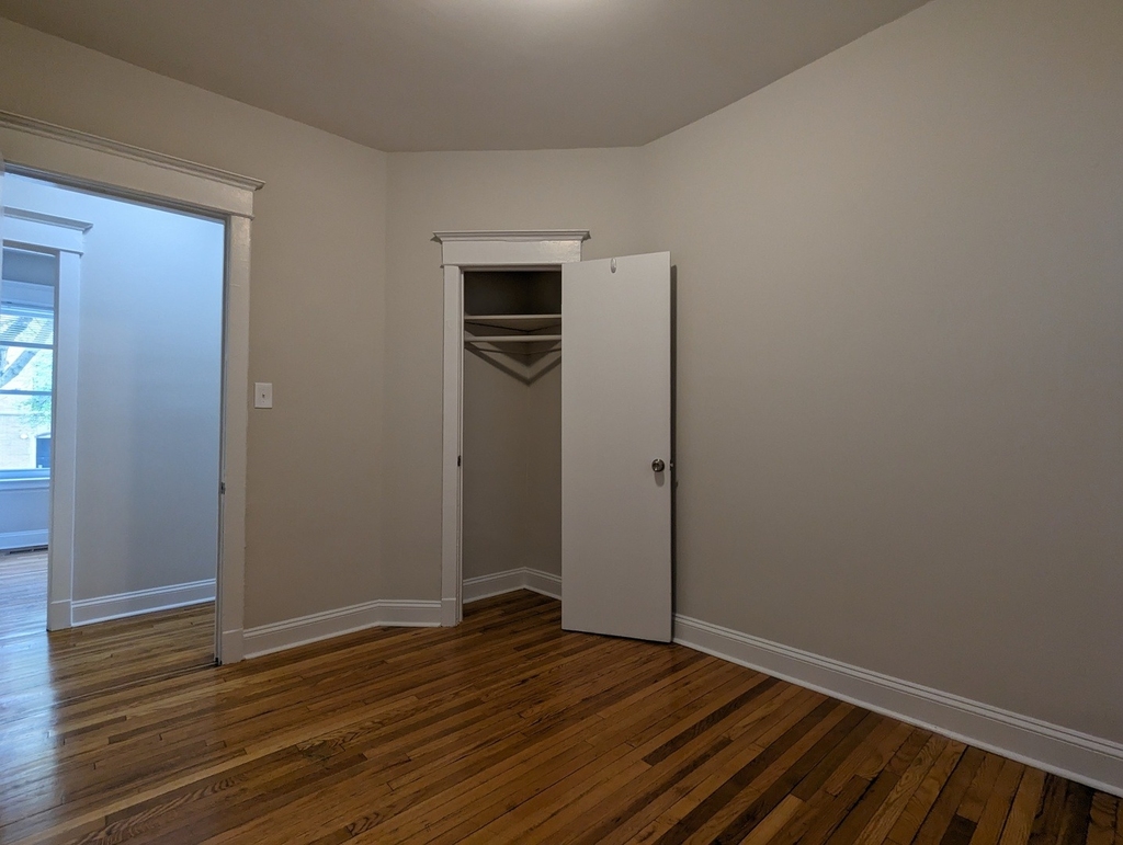 1524 N Kedzie Avenue - Photo 11