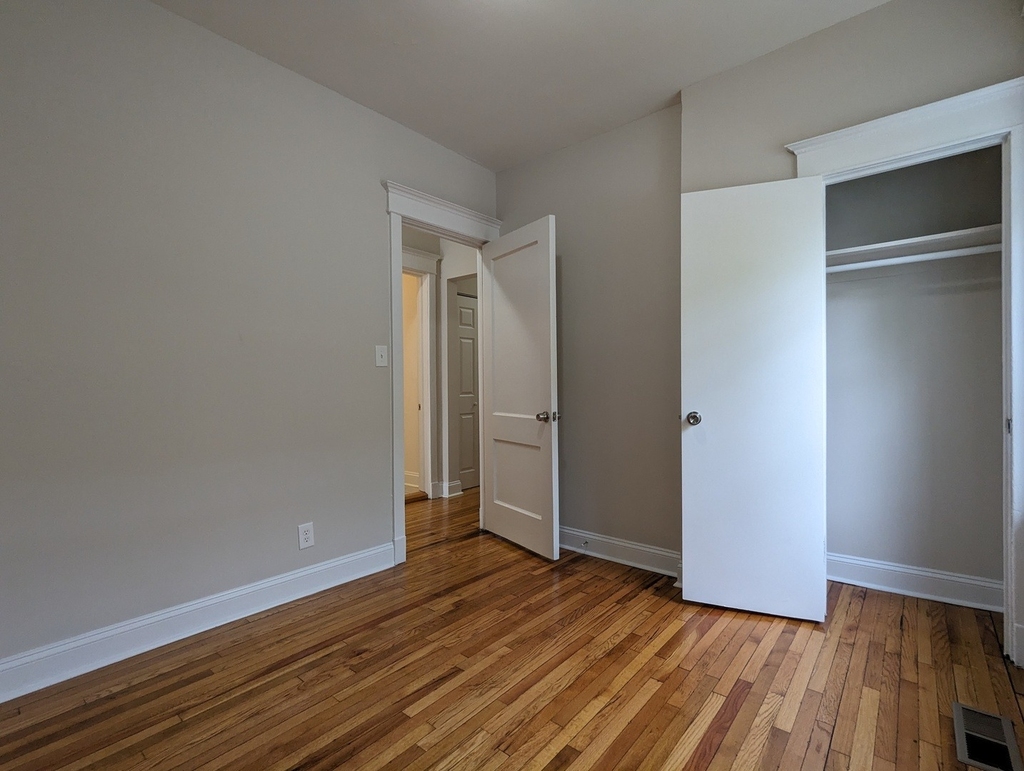 1524 N Kedzie Avenue - Photo 9