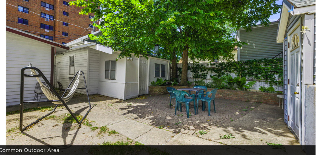 1008 Garnett Place - Photo 6