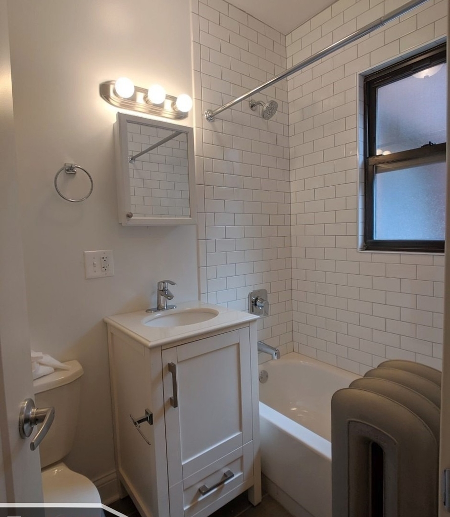 2643 N Spaulding Avenue - Photo 10