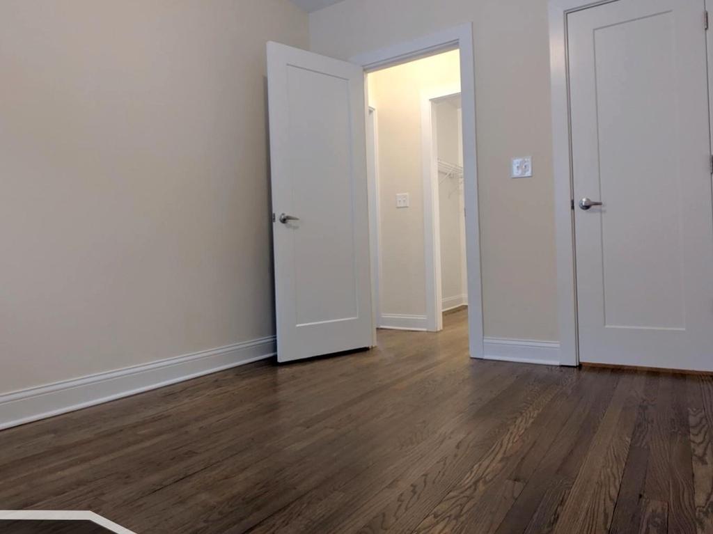 2643 N Spaulding Avenue - Photo 7