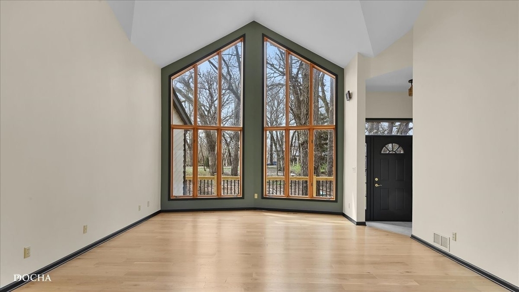 72 Hunter Lane - Photo 4