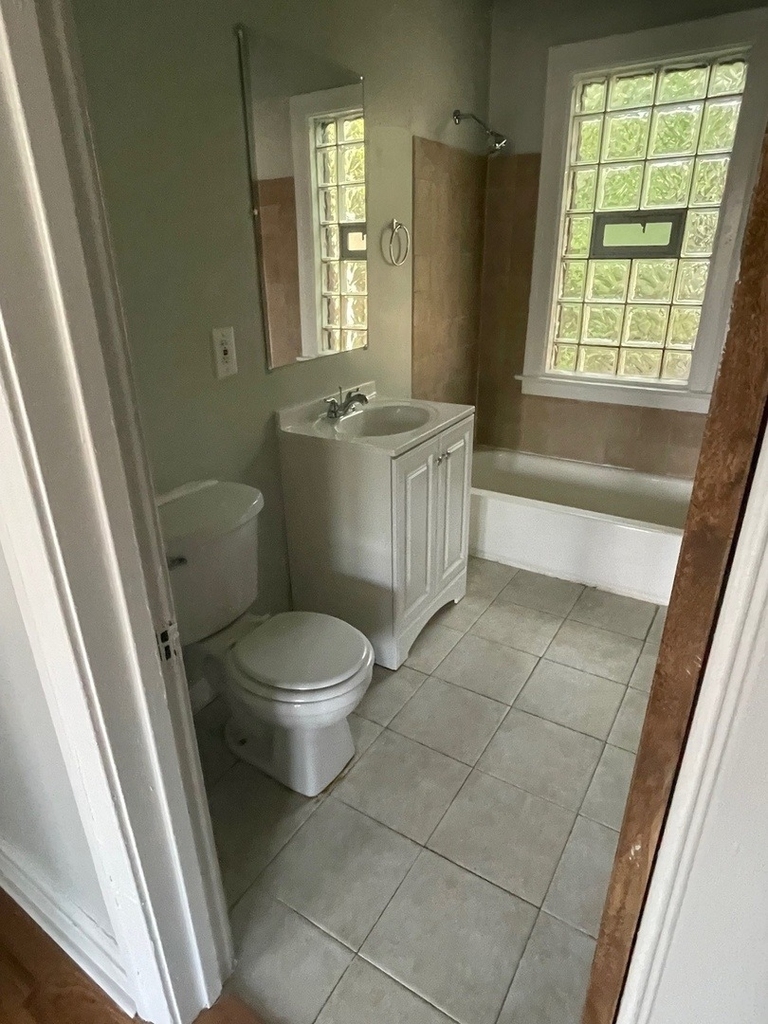 6235 W Wabansia Avenue - Photo 10