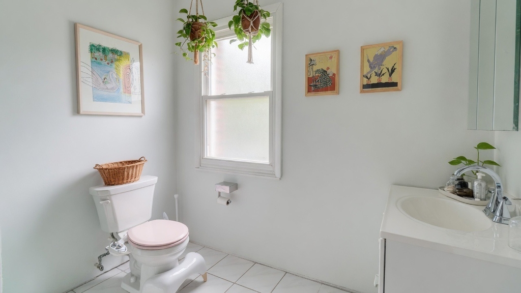 6656 N Newgard Avenue - Photo 8