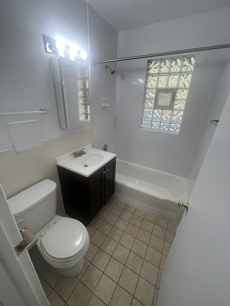 5741 W 35th Street - Photo 2