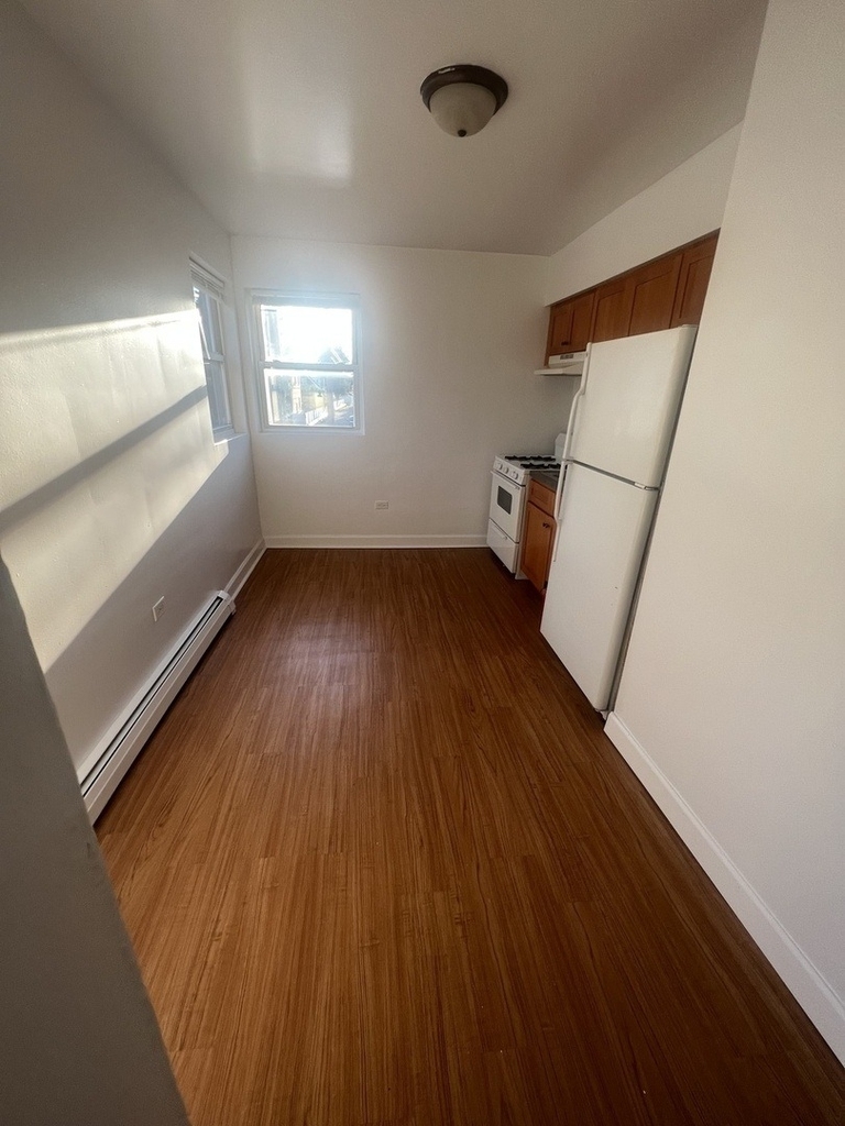 5741 W 35th Street - Photo 3