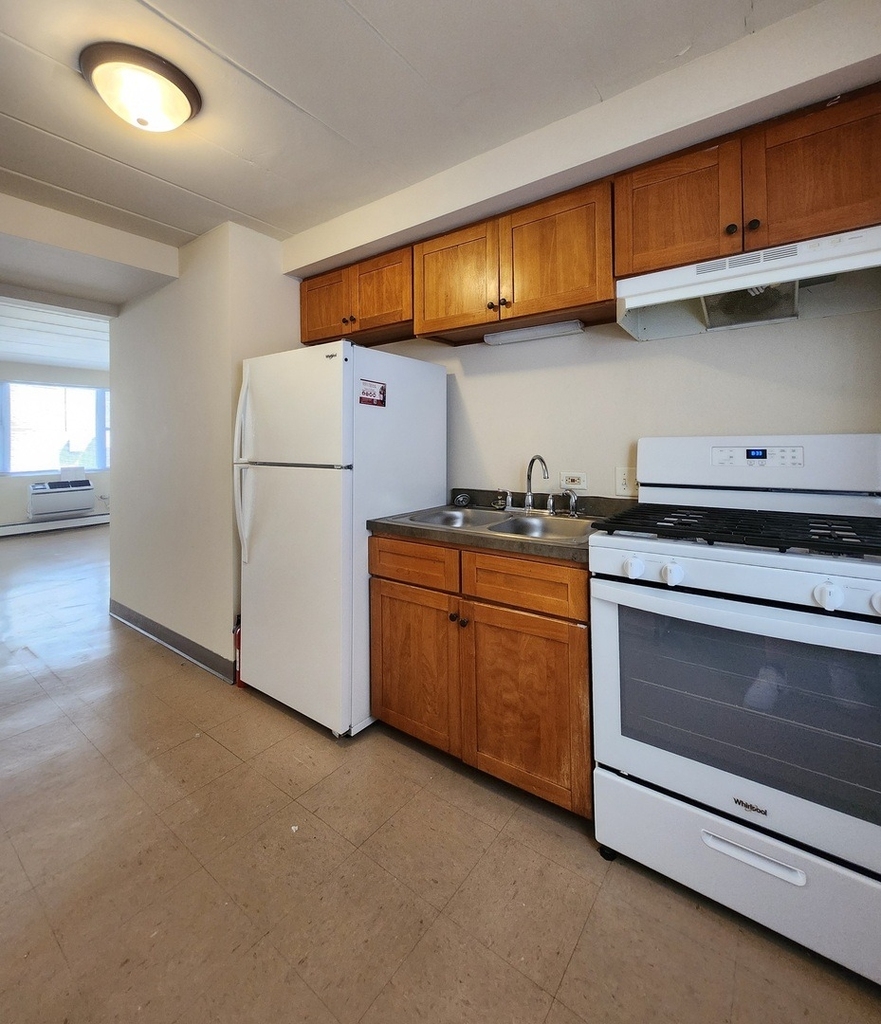 5741 W 35th Street - Photo 1