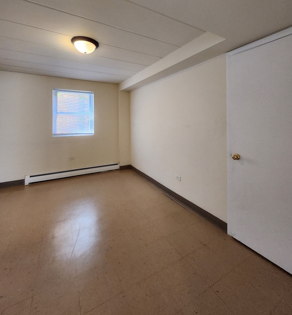 5741 W 35th Street - Photo 9