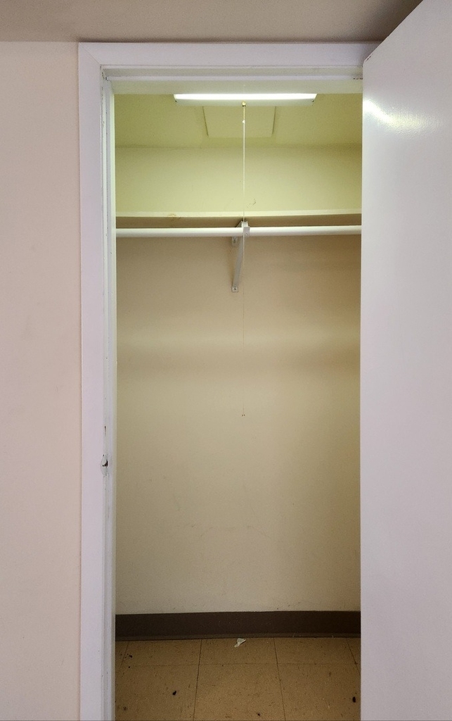 5741 W 35th Street - Photo 8