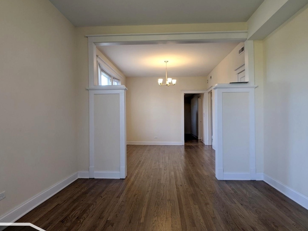 2814 N Troy Street - Photo 3