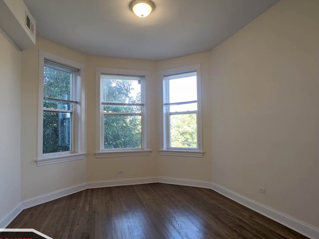 2814 N Troy Street - Photo 2