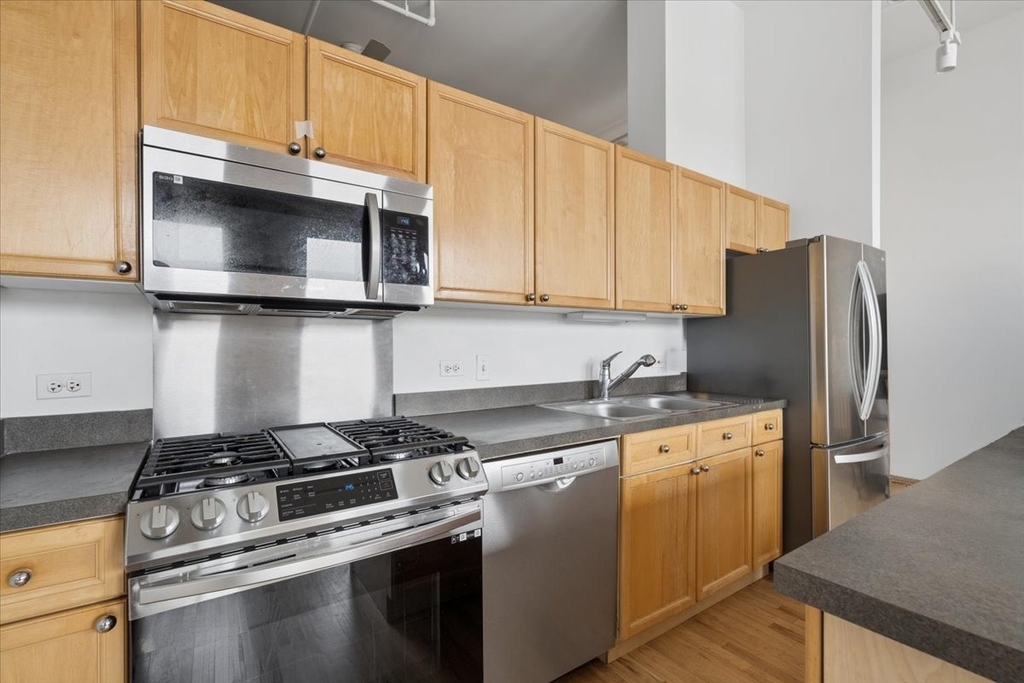 3151 N Lincoln Avenue - Photo 5