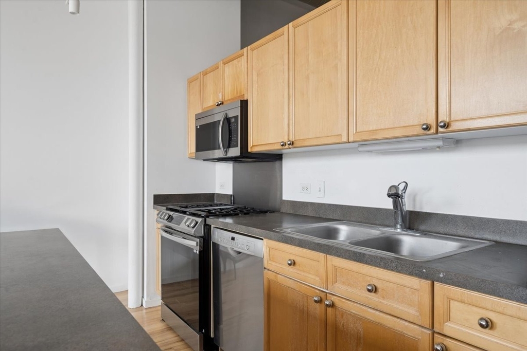 3151 N Lincoln Avenue - Photo 4