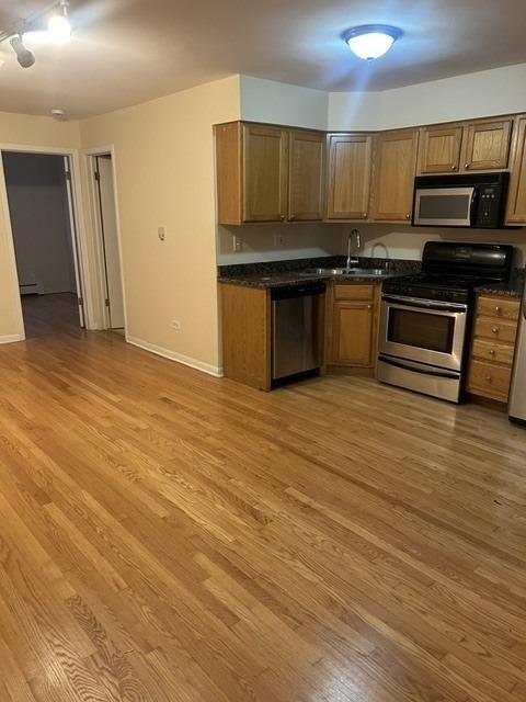 4056 N California Avenue - Photo 4