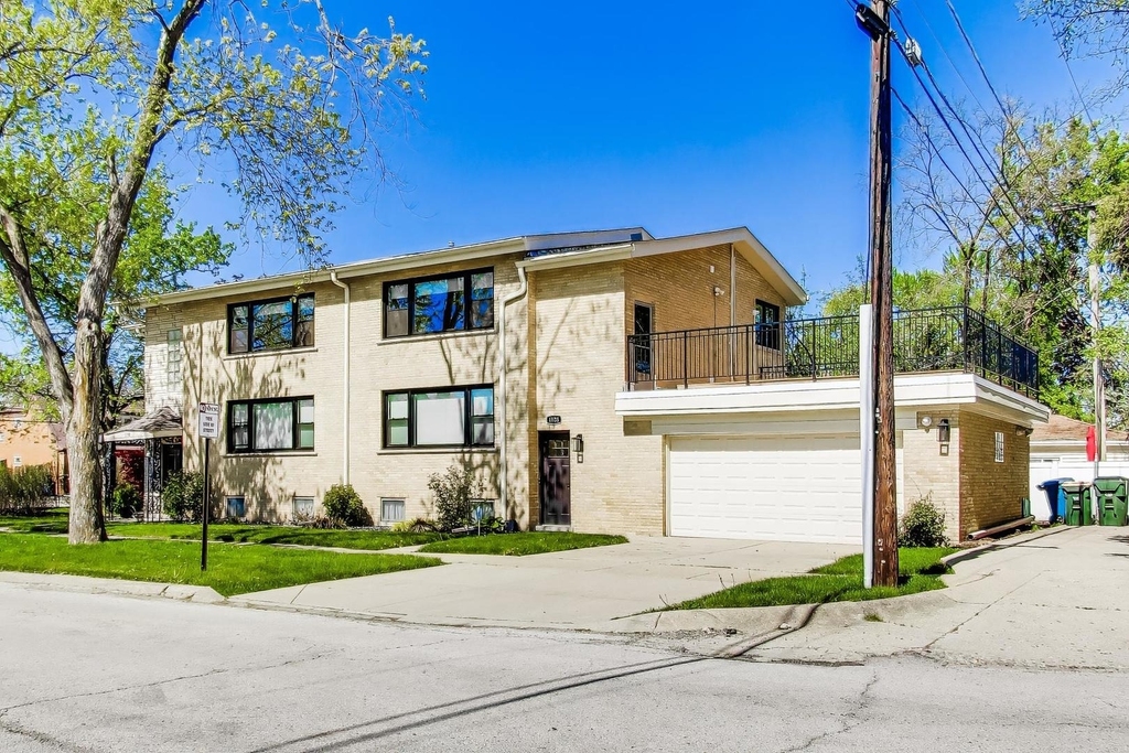 1108 Fortuna Avenue - Photo 1