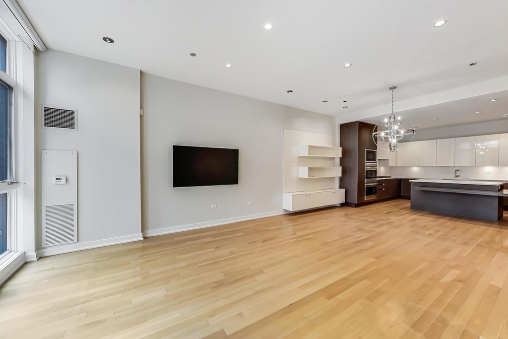 198 N Park Drive - Photo 3