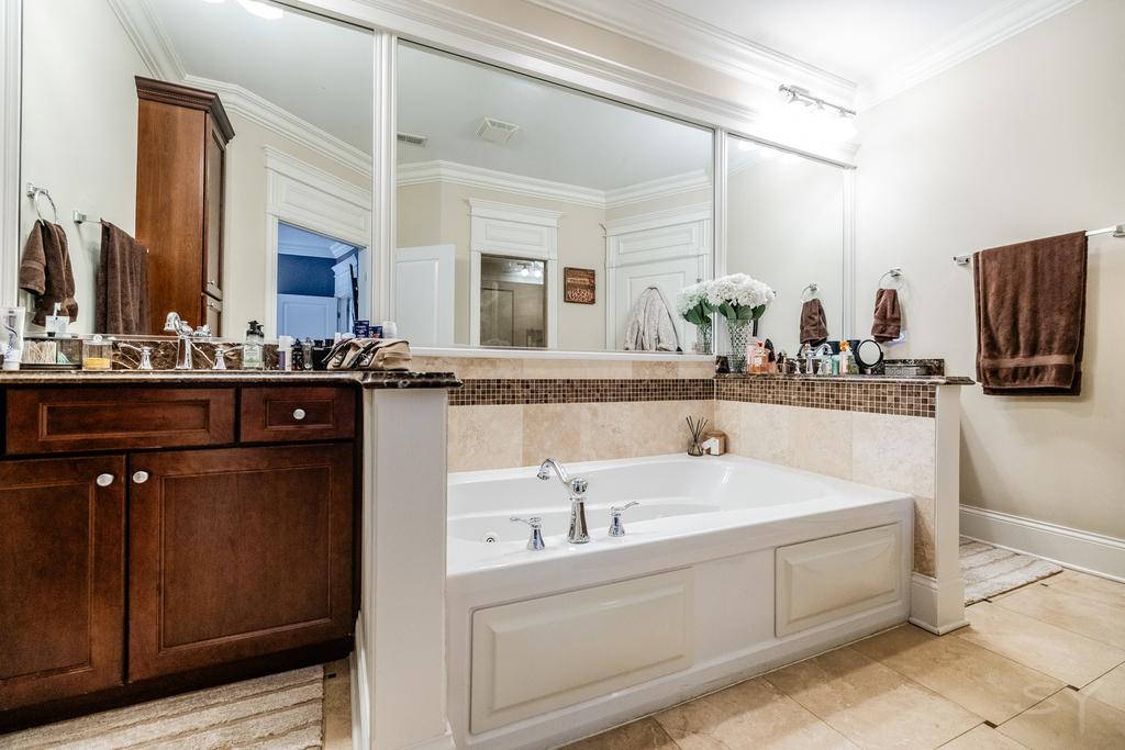 2540 W Diversey Avenue - Photo 15