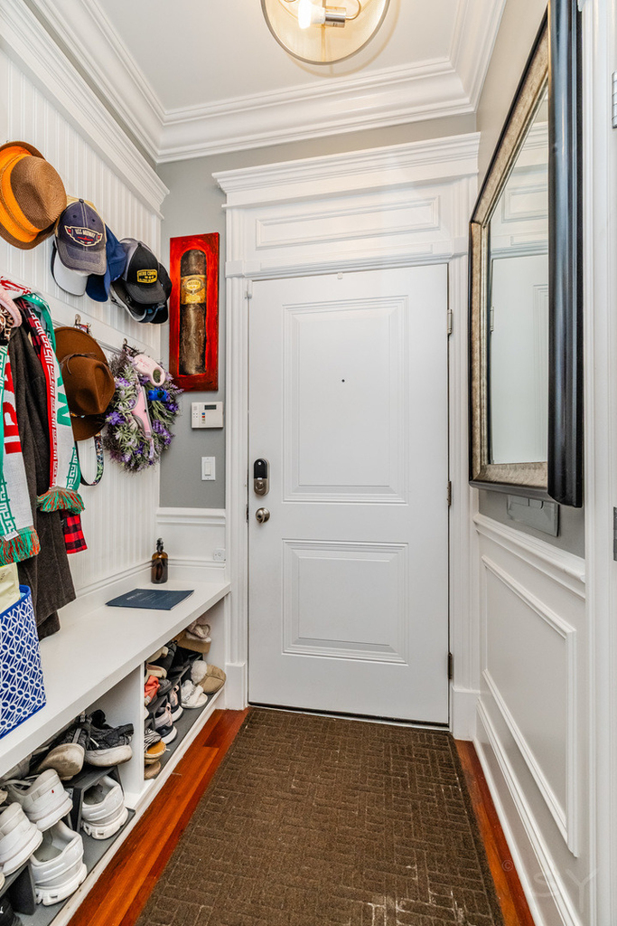 2540 W Diversey Avenue - Photo 1