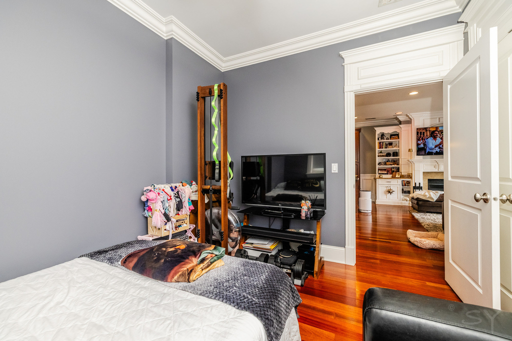 2540 W Diversey Avenue - Photo 11