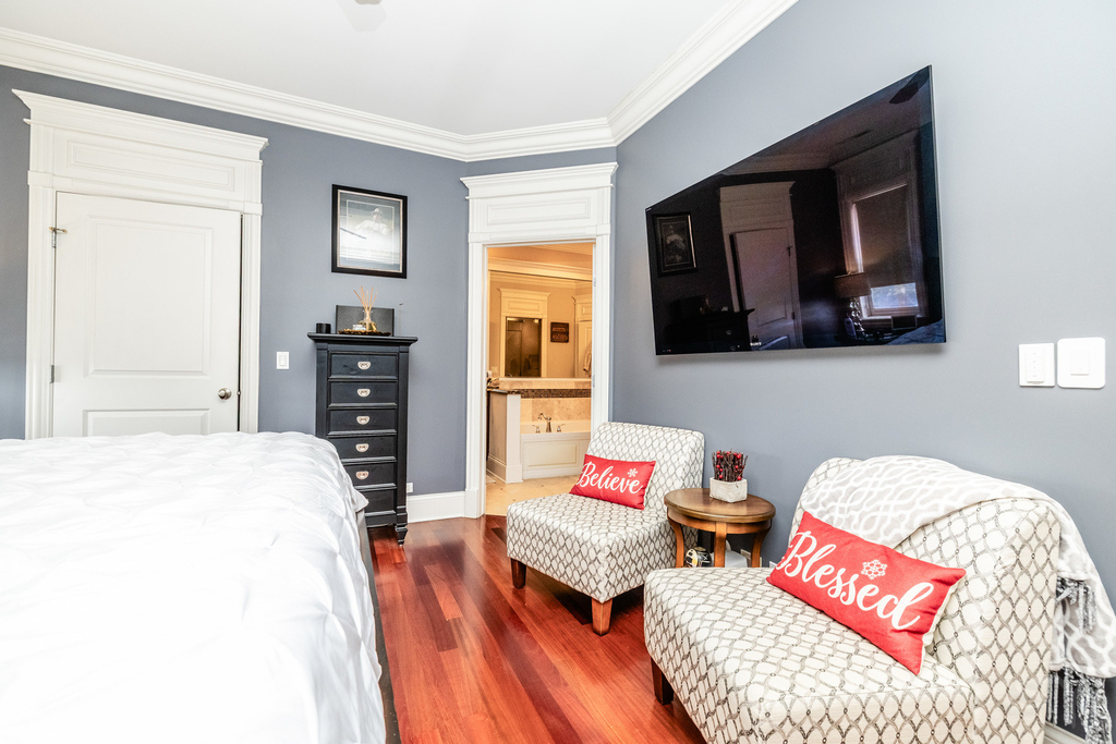 2540 W Diversey Avenue - Photo 14