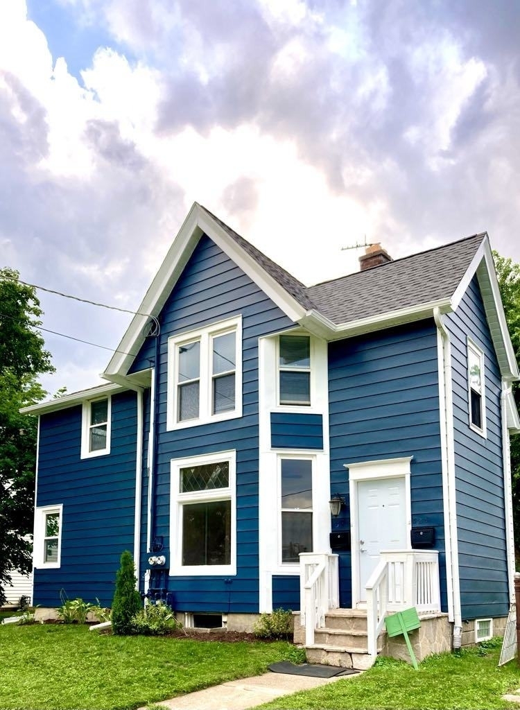 325 3rd Street - Photo 0