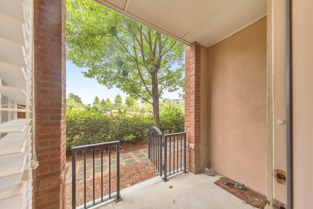 901 Abernathy Road Ne - Photo 48