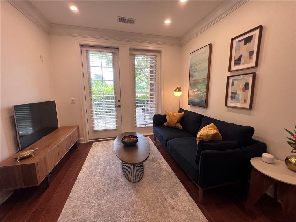 901 Abernathy Road Ne - Photo 10