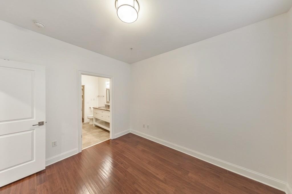 901 Abernathy Road Ne - Photo 28