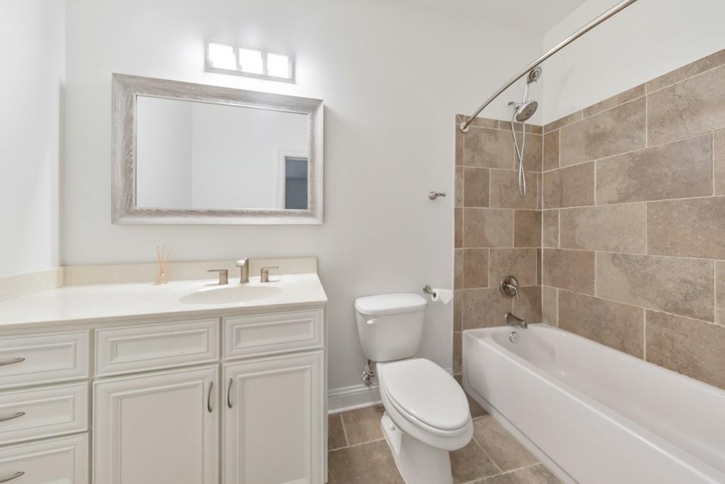 901 Abernathy Road Ne - Photo 33