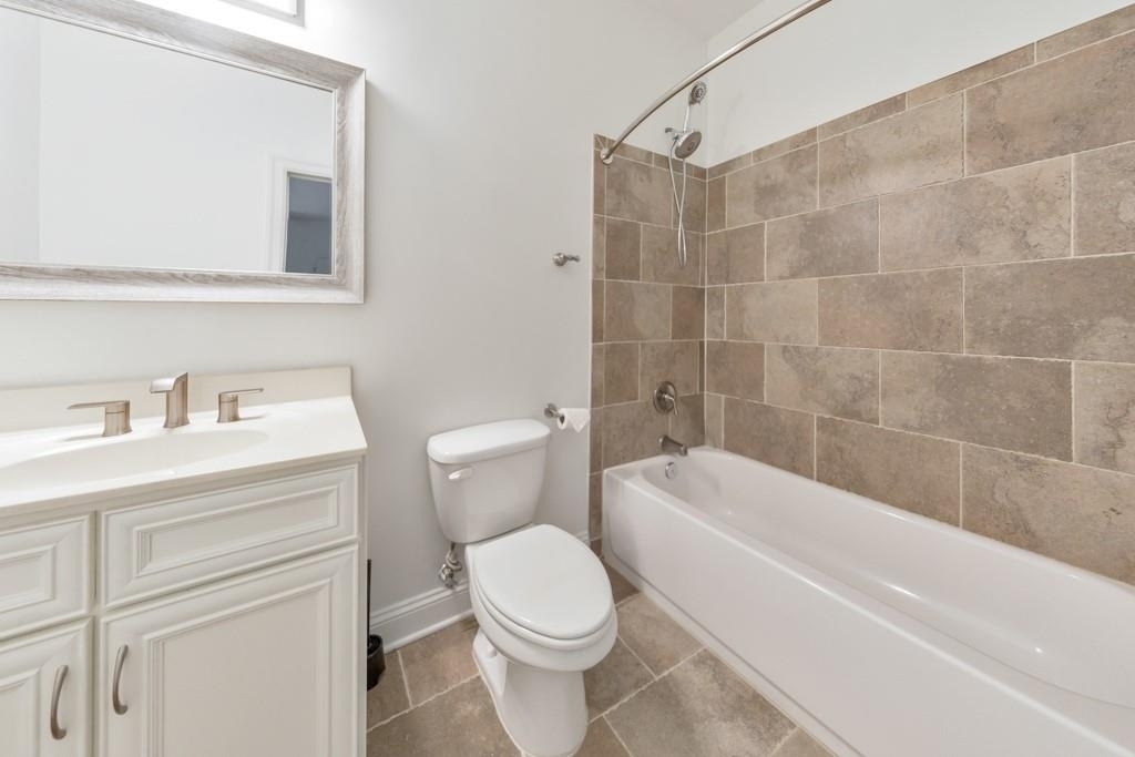 901 Abernathy Road Ne - Photo 34
