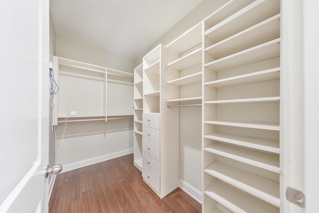 901 Abernathy Road Ne - Photo 15
