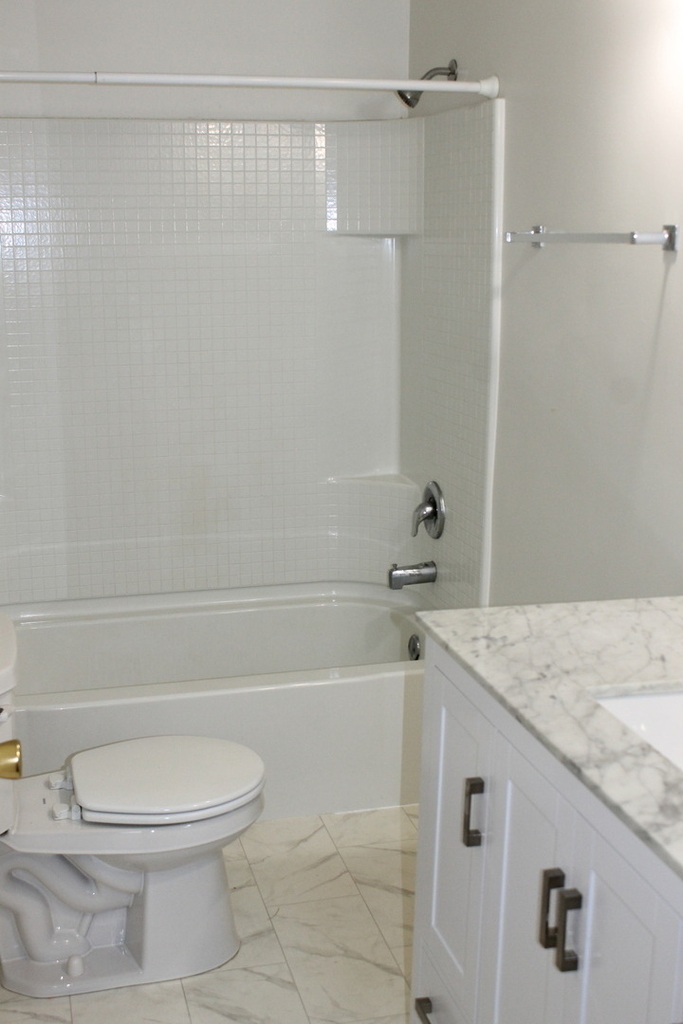 715 E State Street - Photo 8
