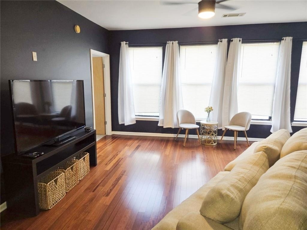 898 Oak Street Sw - Photo 3